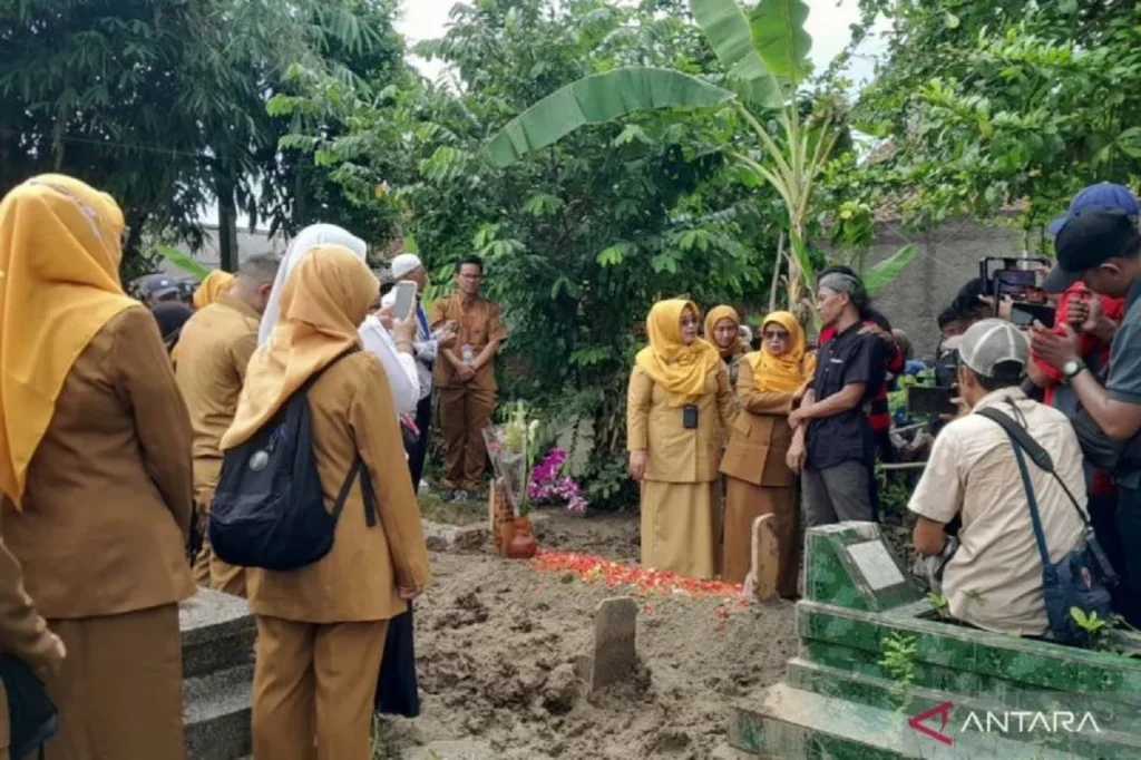 5 Hak Kepegawaian untuk Keluarga Ela, Guru PNS Korban Kecelakaan Kereta di Bekasi