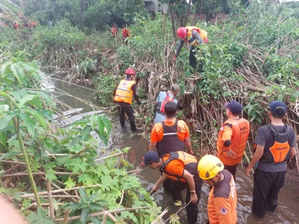 Balita Hanyut di Saluran Air Kembangan, Ditemukan Tewas: Kronologi Lengkap 8-9 April 2026