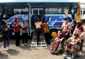 Bank Jakarta Salurkan Bantuan Penunjang Pelatihan untuk Sahabat Disabilitas Binaan YaSDI