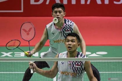 Betrand Peto Ungkap Kekecewaan Usai Kalah dari Samuel-Nabila di Turnamen Badminton Sportstive