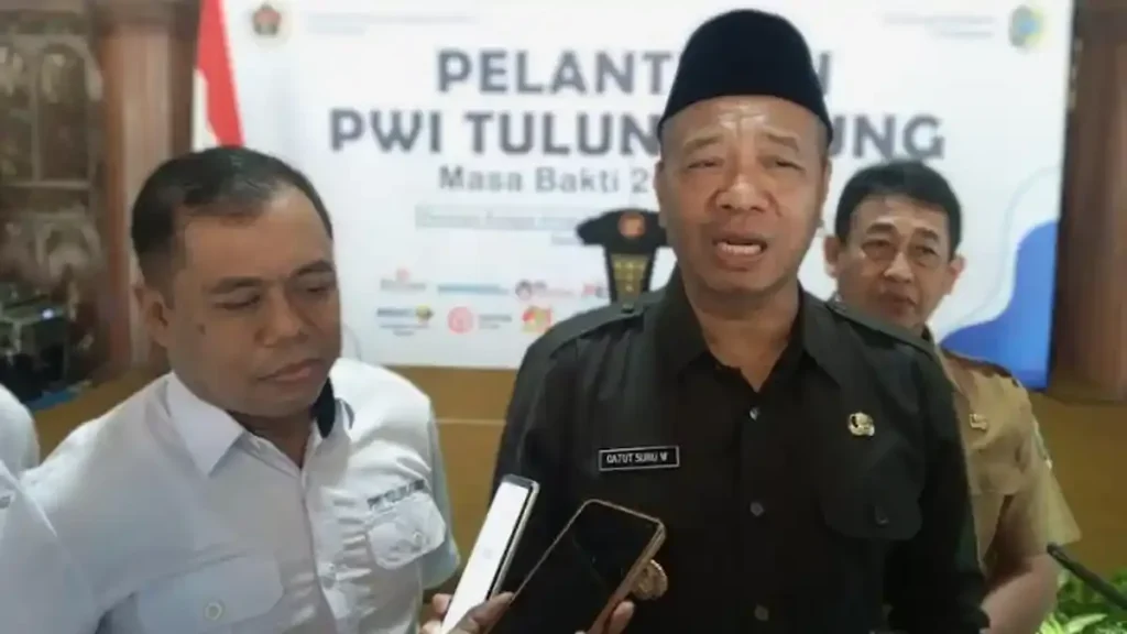 Bupati Tulungagung Gatut Sunu Wibowo Ditahan KPK Usai Ditetapkan Tersangka Pemerasan