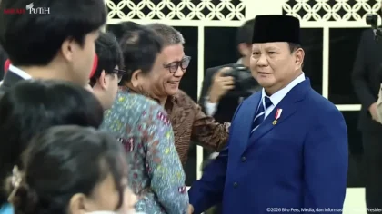 Celetuk Prabowo Bikin Rocky Gerung Tertawa Terbahak: Masih Disiden di Pelantikan Menteri