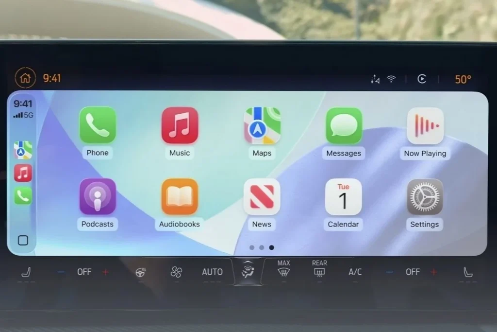 ChatGPT Voice Kini Terintegrasi dengan Apple CarPlay, Fitur Baru untuk Pengalaman Mengemudi Cerdas