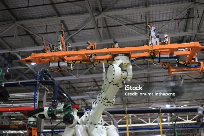 China Kembangkan Robot Tukang untuk Merakit Bangunan di Orbit