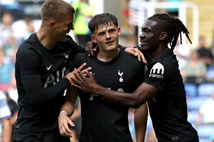 De Zerbi Percaya Diri Tottenham Sapu Bersih Laga Tersisa dengan Kemenangan