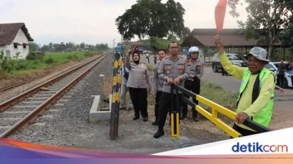 Dedi Mulyadi Desak Polisi Tertibkan Ormas di Pelintasan Sebidang Usai Kecelakaan Kereta