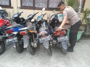 Dua Pengamen di Cikande Ditangkap Setelah Coba Jual Motor Curian Lewat Status WhatsApp