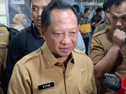 Enam Kepala Daerah Ditangkap KPK dalam OTT, Tito Karnavian Tekankan Pilkada Langsung Harus Bersih