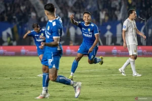 Frustrasi Bojan Hodak Usai Persib Imbang 0-0 Melawan Arema FC