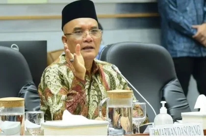 Geger War Ticket Haji: Ketua Komisi VIII DPR Marwan Dasopang Kecam Kemenhaj Sebagai ‘Tidak Mau Kerja’