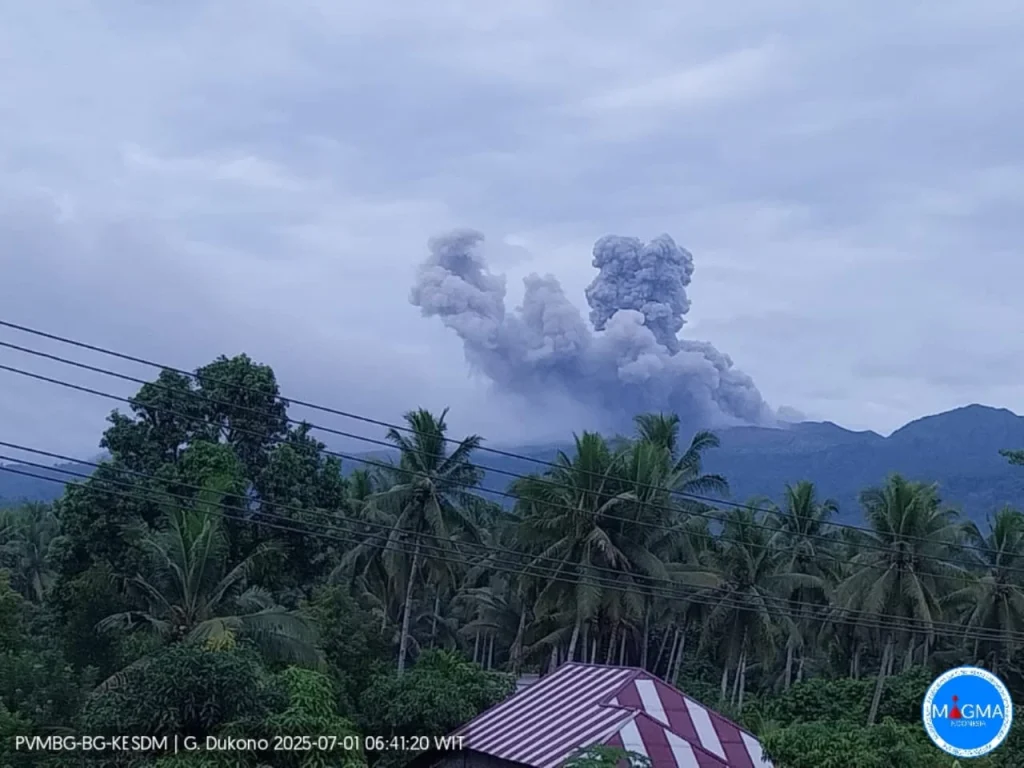 Gunung Dukono Erupsi Kembali, Kolom Abu Mencapai 1.000 Meter, Warga Diimbau Waspada