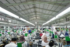 Harga Bahan Baku Tekstil Melonjak 40% Akibat Konflik Timur Tengah, Dampaknya pada Industri Nasional