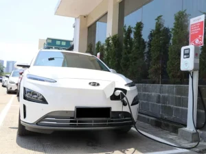 Harga BBM Melonjak, Penjualan Mobil Listrik Hyundai Meroket 40%