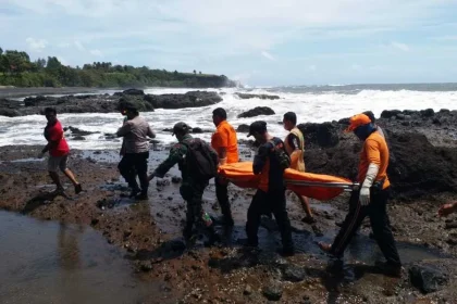 Identitas Mayat Pantai Gau Terungkap: Karyawan Es Teler Jawa Barat Ditemukan di Pantai Ungasan