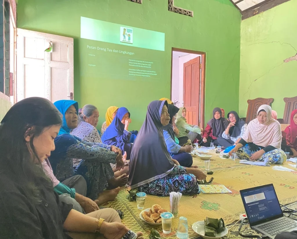 Inisiatif Warga Serang di Kampung Pekijing Reduksi Kecanduan Gadget pada Anak