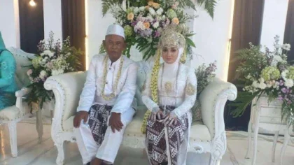 Kakek 71 Tahun Nikahi Siswi SMA di Luwu, Dituduh Langgar UU Pernikahan