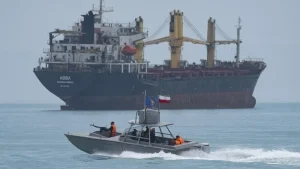 Kapal Militer AS Lakukan Blokade di Selat Hormuz, China Keras Mengecam