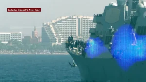 Kapal Perusak AS Tembak Kapal Kargo Iran: Video Menunjukkan Ketegangan Lautan Internasional