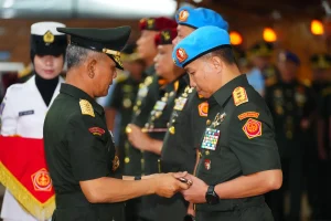 Kasum TNI Richard Tampubolon Raih Penghargaan Internasional dari Selandia Baru