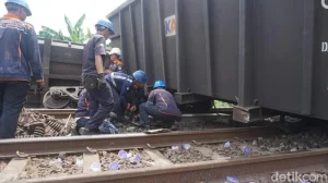 Kecelakaan Kereta Api di Stasiun Bekasi: Tiga Meninggal, 29 Luka, Evakuasi Terhambat