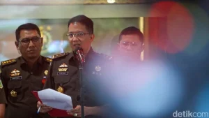 Kejagung Tahan Tiga Tersangka Korupsi Izin Tambang PT Asmin Koalindo Tuhup di Rutan Cipinang