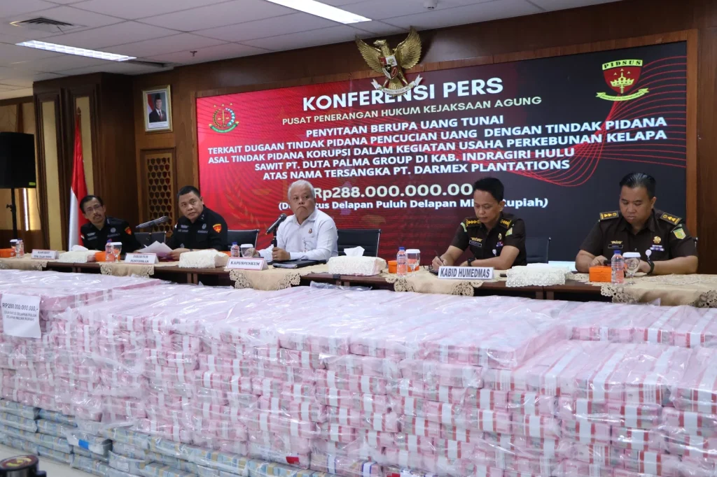 Kejati Sumsel Sita Harley Davidson dan Emas Ratusan Gram dalam Kasus Korupsi Pelayaran Sungai Lalan