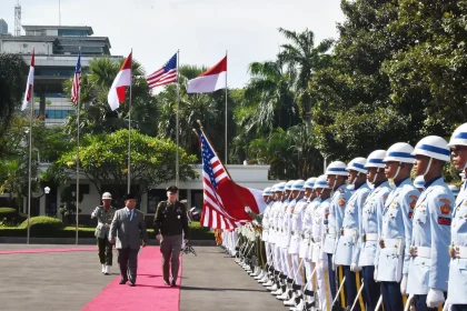 Kepala Staf Angkatan Darat AS Diberhentikan Setelah Bentrok Kebijakan dengan Trump