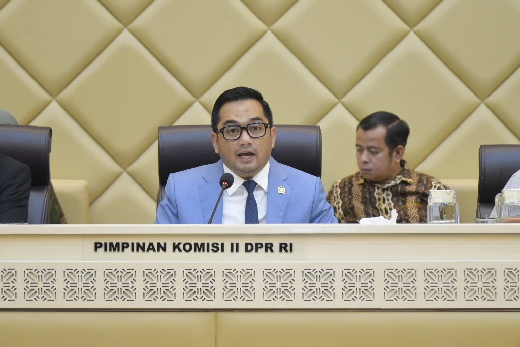 Ketua Komisi II DPR Dorong Skema Standar Tunggal dalam Revisi UU Pemilu