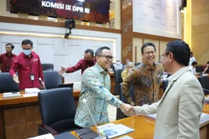 Komisi IX DPR Angkat Isu Pengadaan Motor Listrik BGN, Tekankan Urgensi untuk Program Makan Bergizi Gratis
