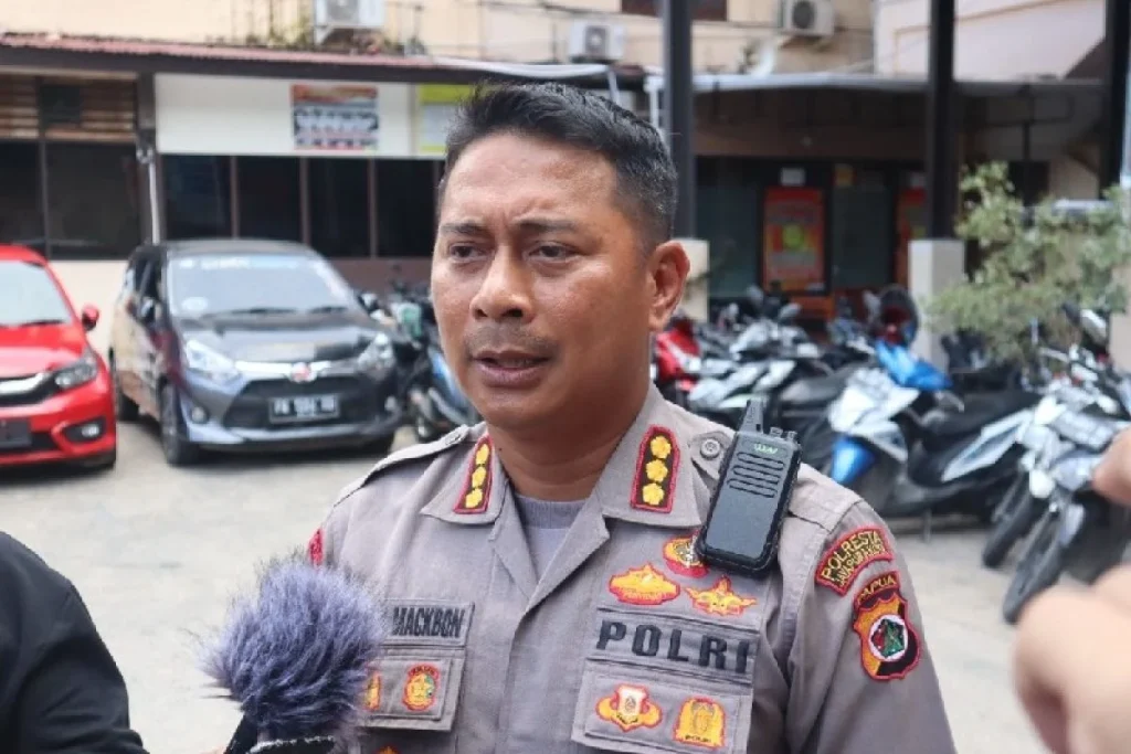 Komnas HAM Desak Polisi Ungkap Fakta Penyiraman Andrie Yunus, Bukan Empat Pelaku