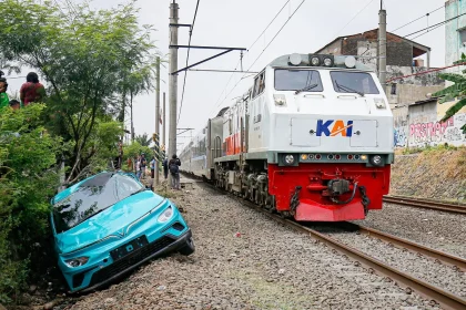 Komut KAI: Kecelakaan Kereta di Bekasi Akibat Kelalaian Pengemudi Taksi