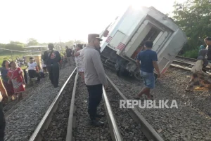 Korban Tewas KA Argo Bromo Tabrak KRL di Bekasi Timur Jadi 3 Orang