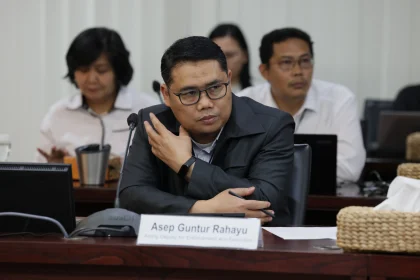 KPK Amankan 16 Orang dalam OTT di Tulungagung, Termasuk Bupati Gatut Sunu