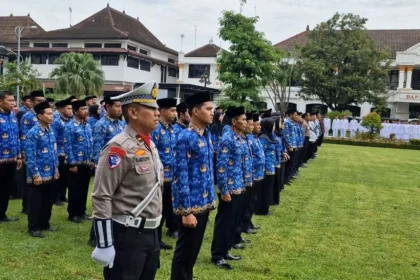 KPK Boyong 12 Pejabat Pemkab Tulungagung ke Surabaya Usai OTT Bupati