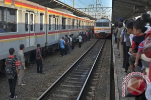 KRL Bekasi-Cikarang Kembali Beroperasi Normal Pasca Kecelakaan, Stasiun Bekasi Timur Dibuka Kembali