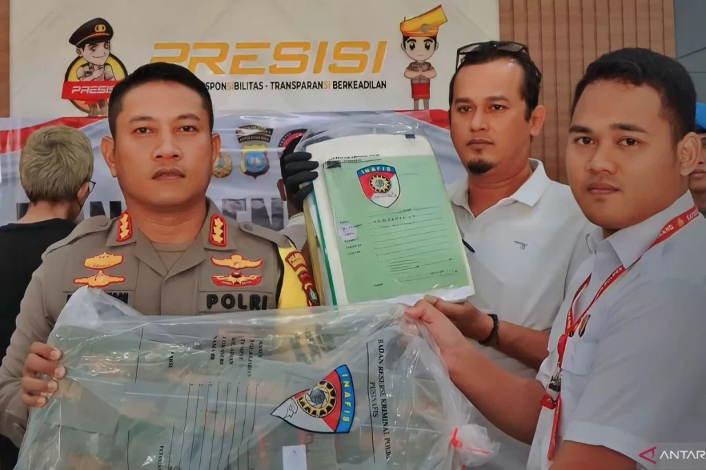 Lulusan SMK Tersangka Phishing Tools Autodidak Bikin Kerugian Rp350 Miliar