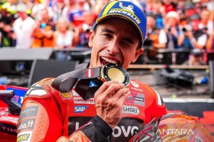 Marc Marquez Juara Sprint MotoGP Jerez 2026 Meski Terjatuh, Kemenangan Dramatis di Lintasan Basah