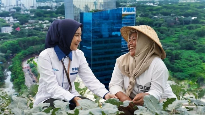 Mengubah Limbah Menjadi Peluang Usaha: Kisah Sukses Perempuan Nasabah PNM Mekaar di Bandung Barat