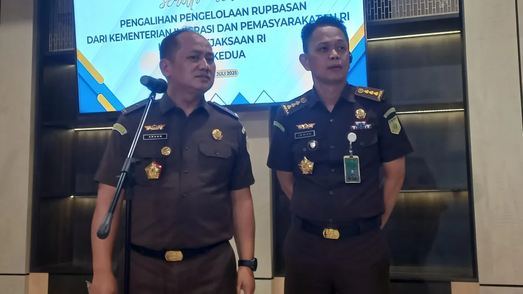 Menko Yusril Ungkap Riza Chalid Tersembunyi di Malaysia, Bahas Proses Ekstradisi