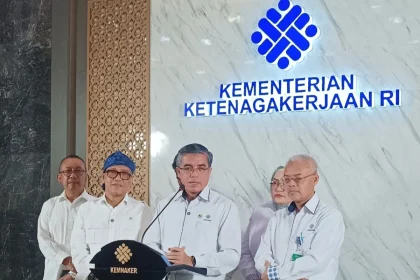 Menteri Ketenagakerjaan Desak Perusahaan Tidak Menahan Ijazah Pekerja