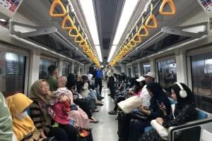 Menteri PPPA Minta Maaf, Tegaskan Tak Ada Niat Abaikan Keselamatan Penumpang Lain pada Gerbong KRL Wanita