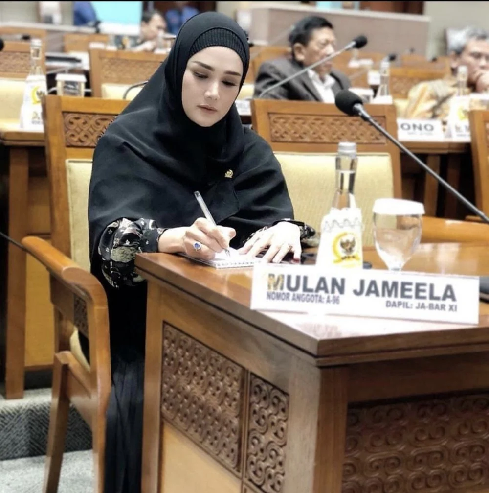 Momen Bahlil Salting Disebut Mulan Jameela, DPR Langsung Gempar