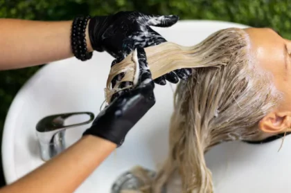 Panduan Aman Bleaching Rambut: Cara Hindari Kerusakan Parah
