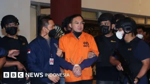 Pemilik Bisnis di Santee Ditangkap Setelah Mengancam Menembak Deputi