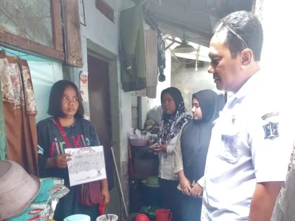 Pemkot Surabaya Turun ke Permukiman, Jemput Data Pemuda Putus Kuliah dengan Target 1 KK 1 Sarjana