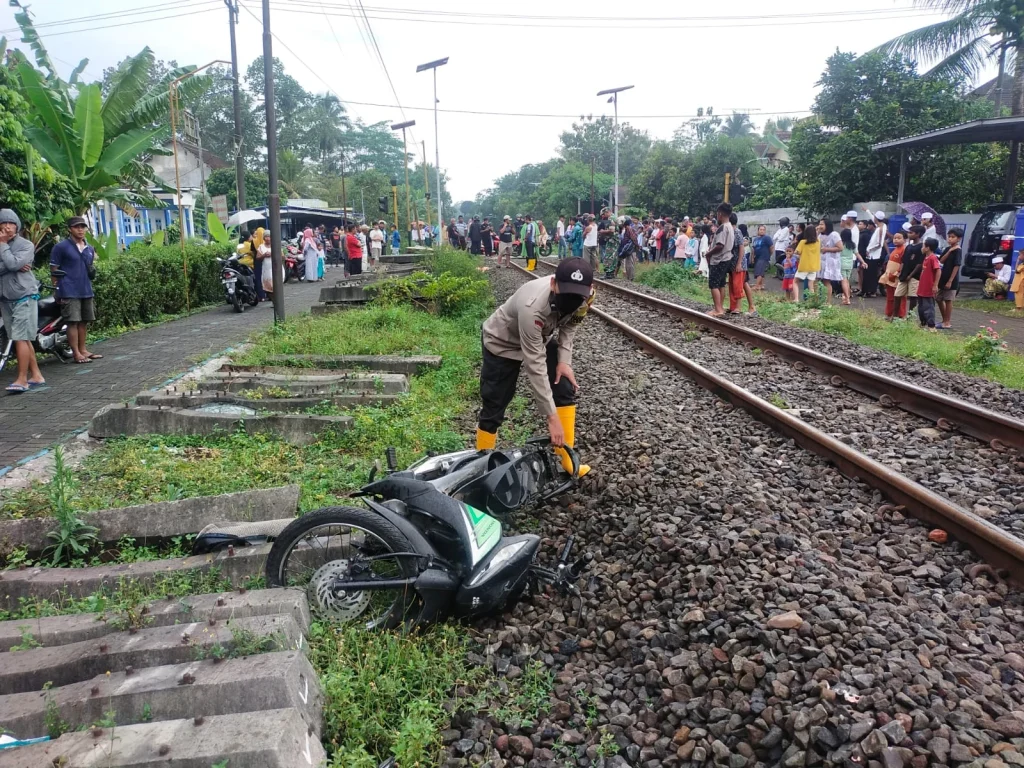 Pemprov DKI Evaluasi Pelintasan Tanpa Palang di Bekasi, Rencanakan Flyover untuk Mencegah Kecelakaan Kereta