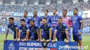 Persib Arema Dikejar Borneo, Hodak Kirim Pesan Penting Jelang Laga Krusial di GBLA