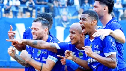 Persib Bandung Genggam Kemenangan 2-0 atas Semen Padang, Naik Posisi di Klasemen Super League 2025/2026