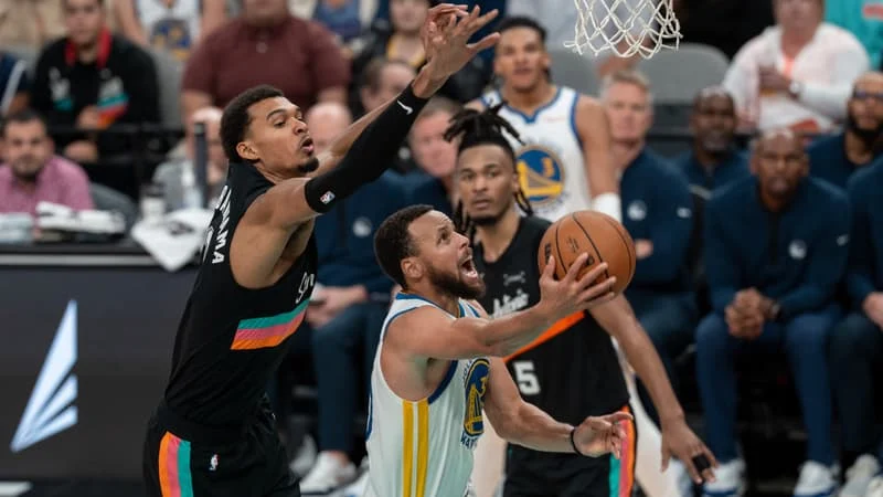 Pertarungan Raksasa: Spurs vs Warriors Tanpa Porzingis dan Curry, Wembanyama Siap Memimpin San Antonio