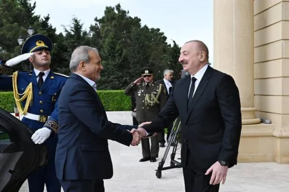 Pezeshkian: Eropa Dapat Tekan AS Patuh Hukum Internasional, Macron Dengar Keluhan Iran